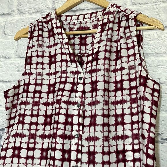 CROSBY Sleeveless Tie Dye Button Down Top Size Medium - Picture 3 of 11